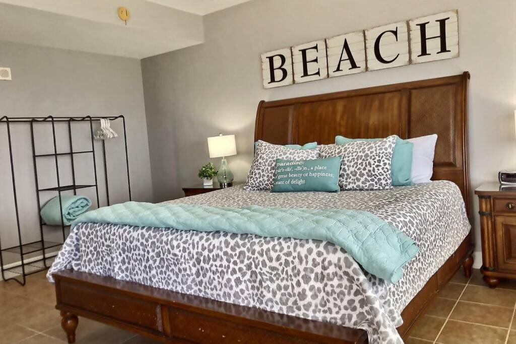 Happy Ours 2200 Sq Ft Corner Beachfront Sleeps 12 Panama City Beach Buitenkant foto