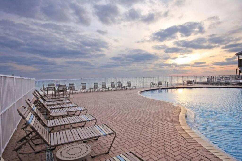 Happy Ours 2200 Sq Ft Corner Beachfront Sleeps 12 Panama City Beach Buitenkant foto